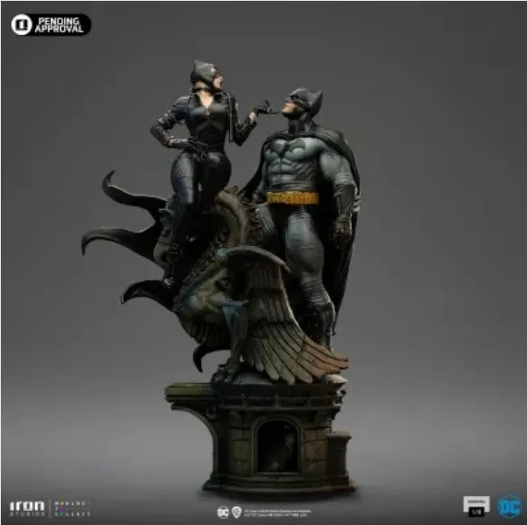 Batman And Catwoman DC Comics Diorama Scale 1/6