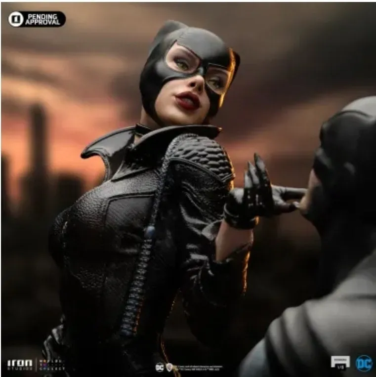 Batman And Catwoman DC Comics Diorama Scale 1/6