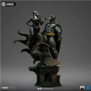 Batman And Catwoman DC Comics Diorama Scale 1/6