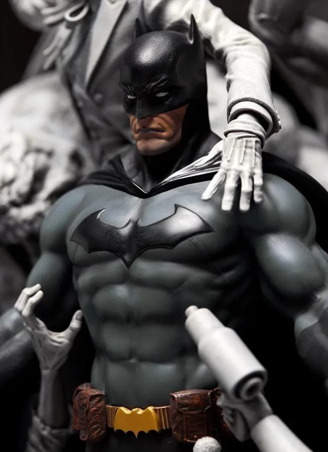 Batman Sanity 1/6 Scale Epic Series Diorama - Smoke Version