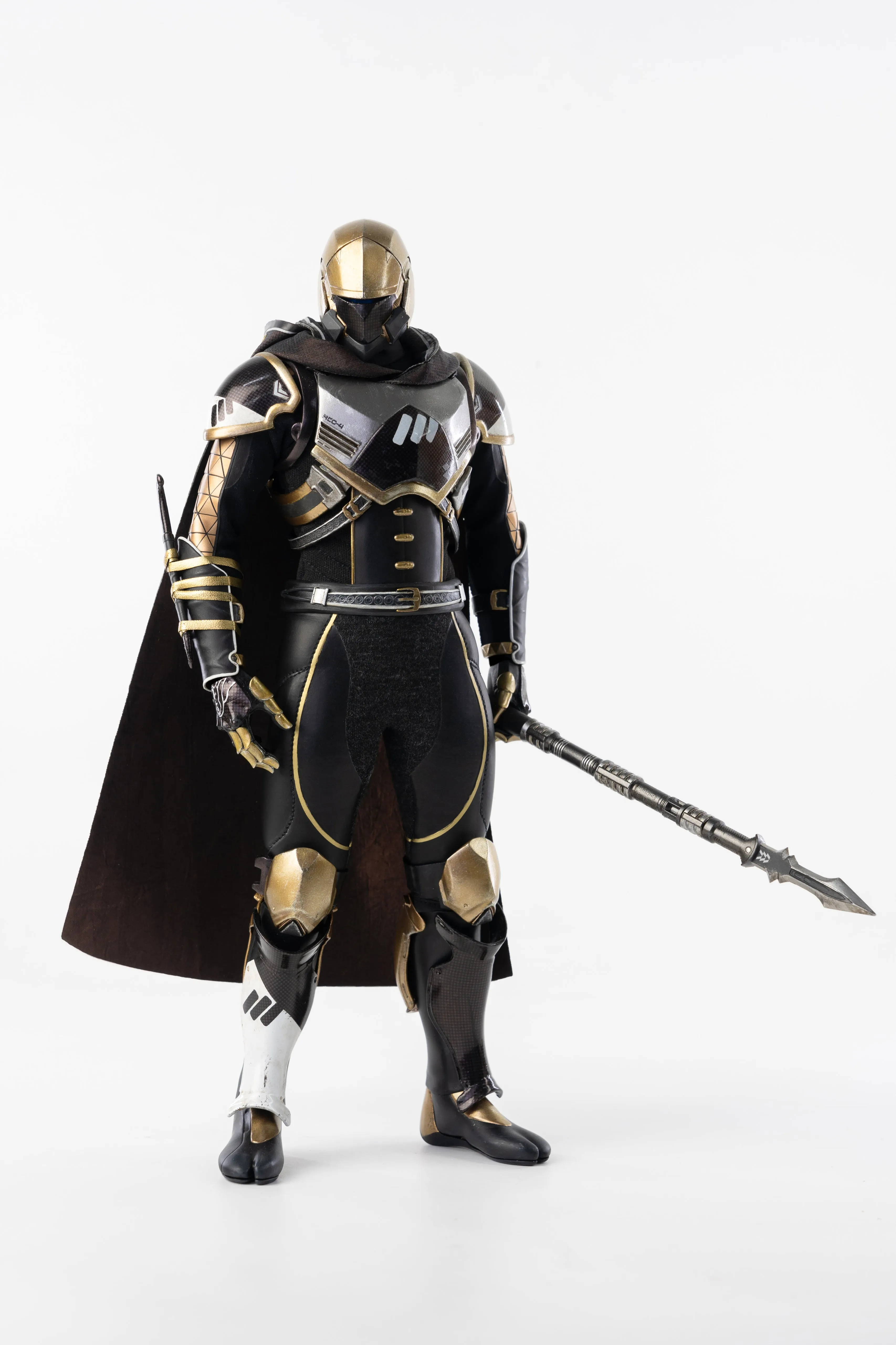 Threezero - Destiny 2 - Hunter Sovereign (Golden Trace Shader)