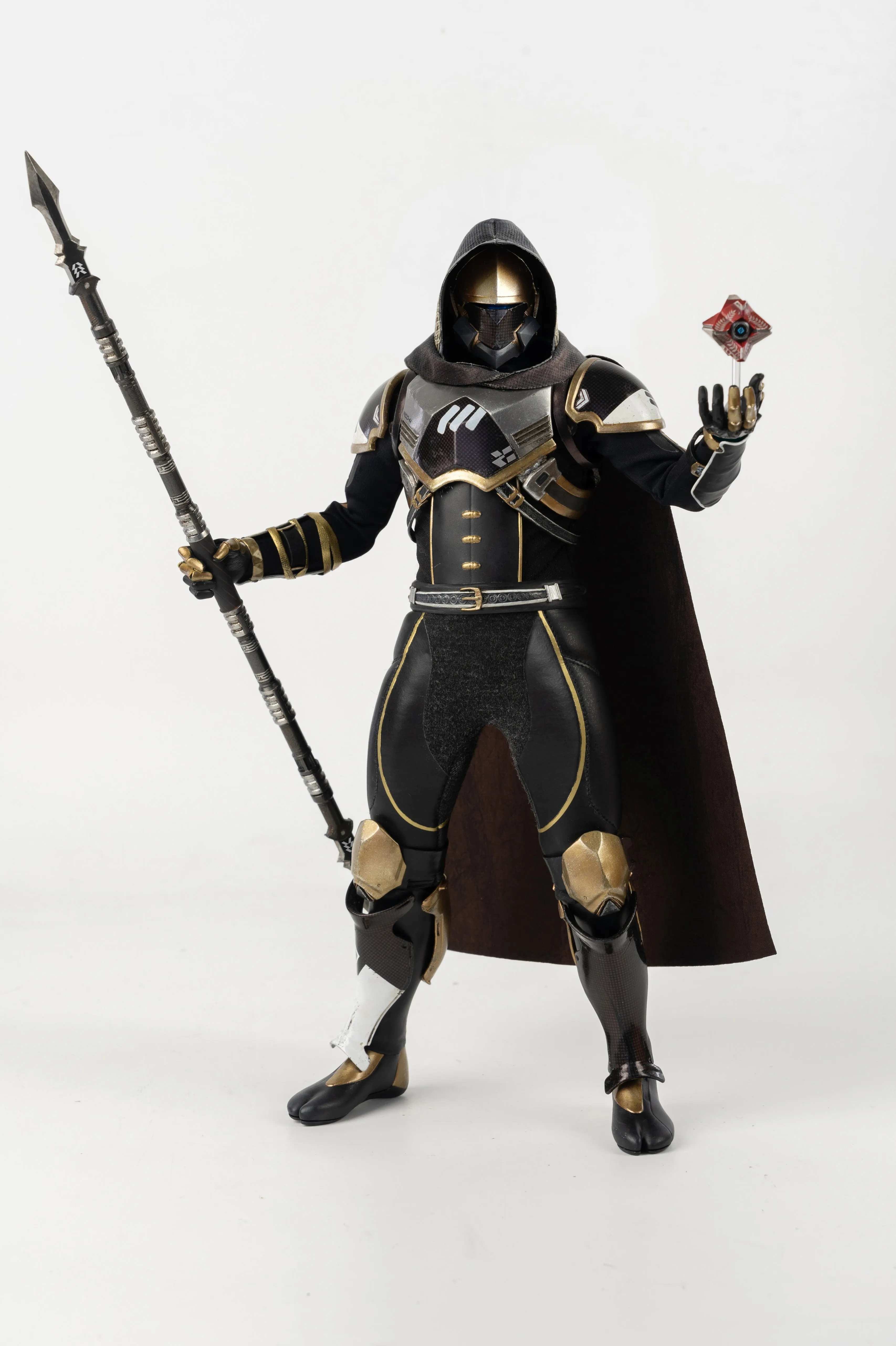 Threezero - Destiny 2 - Hunter Sovereign (Golden Trace Shader)
