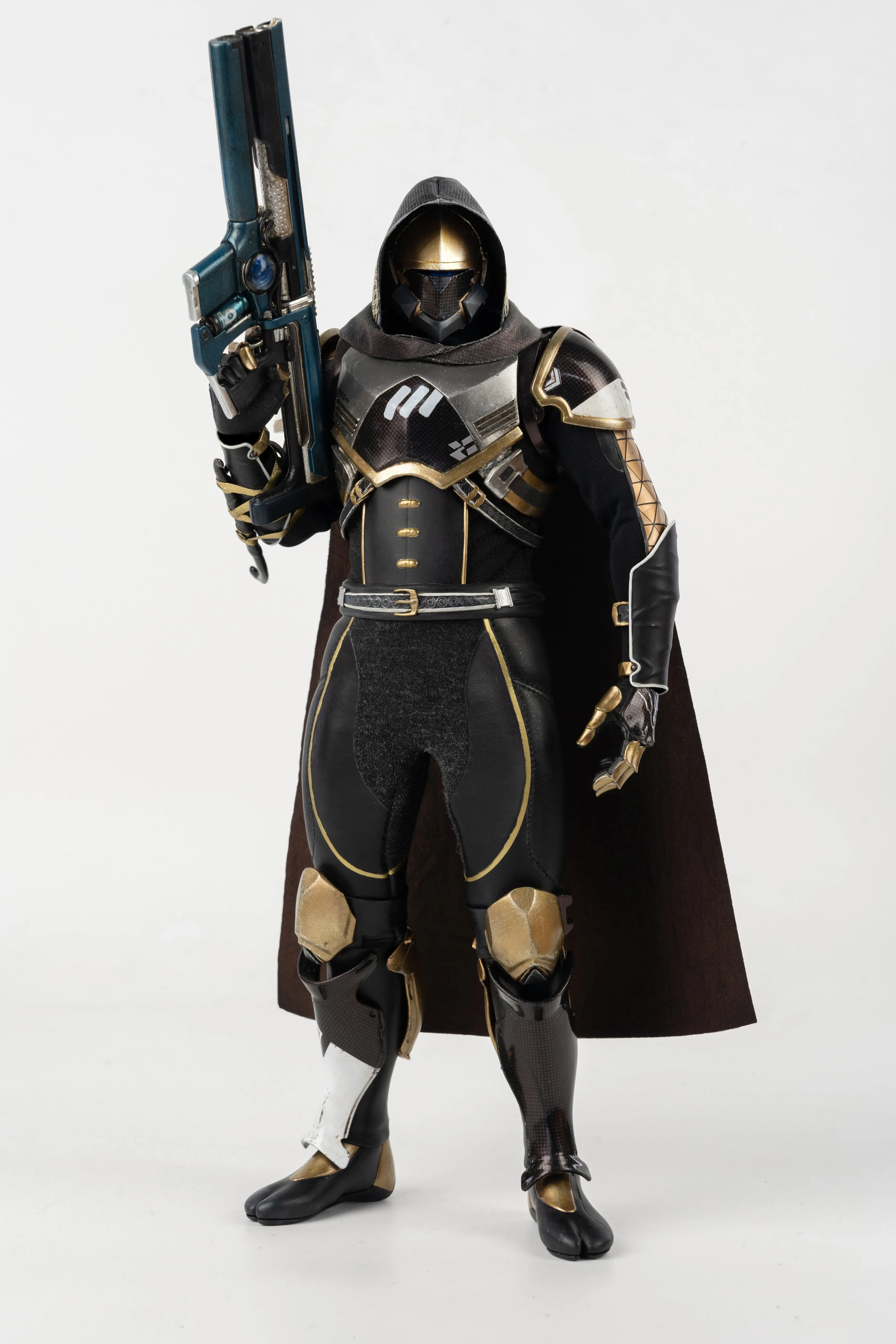 Threezero - Destiny 2 - Hunter Sovereign (Golden Trace Shader)