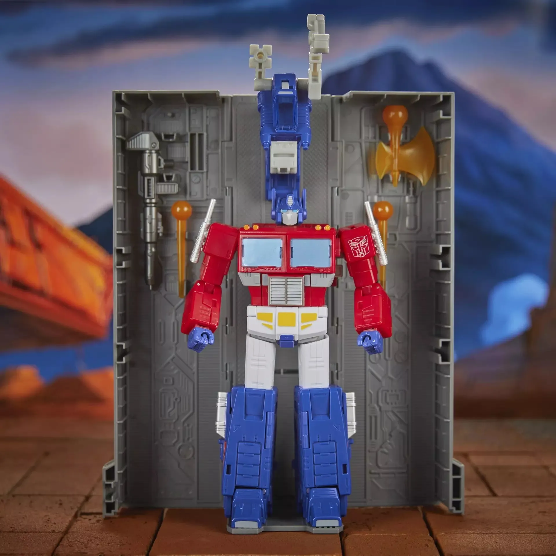 Transformers: Studio Series 86-31 - Commander Class Optimus Prime Action Figure (F8514) LAST ONE!