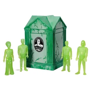 Universal Monsters Haunted Crypt (Glow In The Dark Edition) ReAction Figure Set