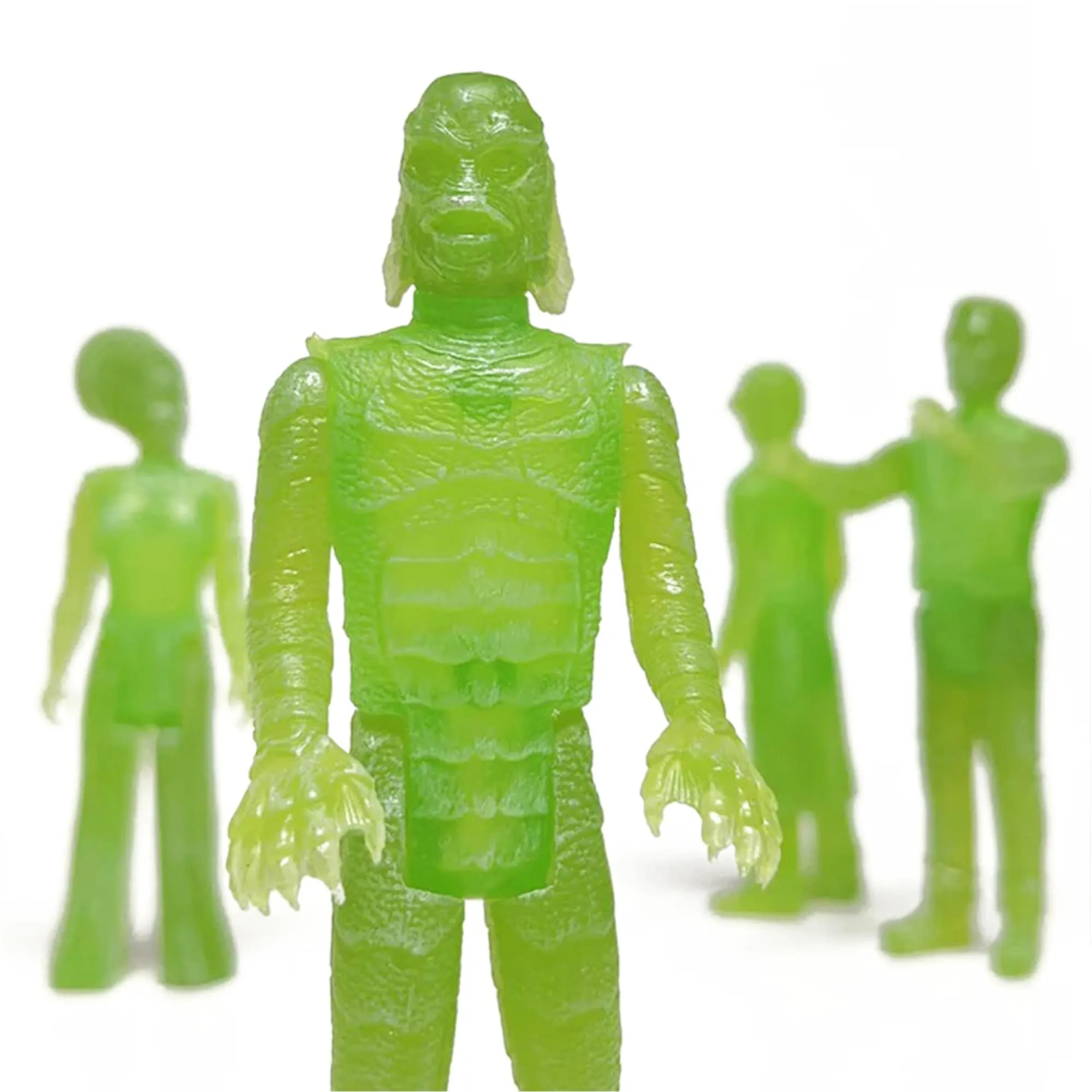 Universal Monsters Haunted Crypt (Glow In The Dark Edition) ReAction Figure Set