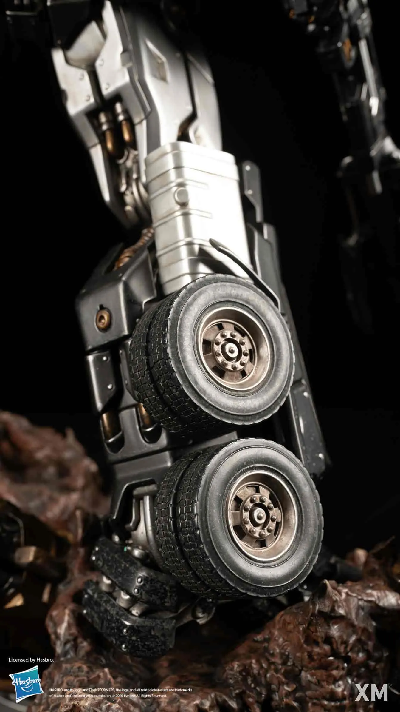 XM Studio Nemesis Prime 1/10 Scale